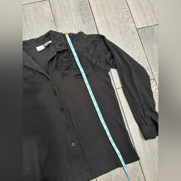 Together 100% Cotton Women’s Embroidered Button Down Size Small - Picture 7 of 10